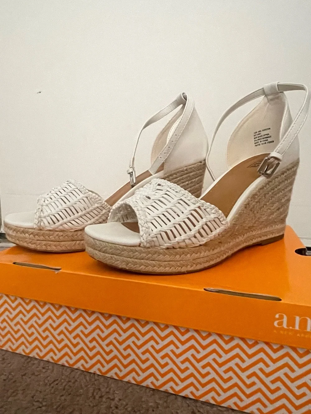 a.n.a woven upper